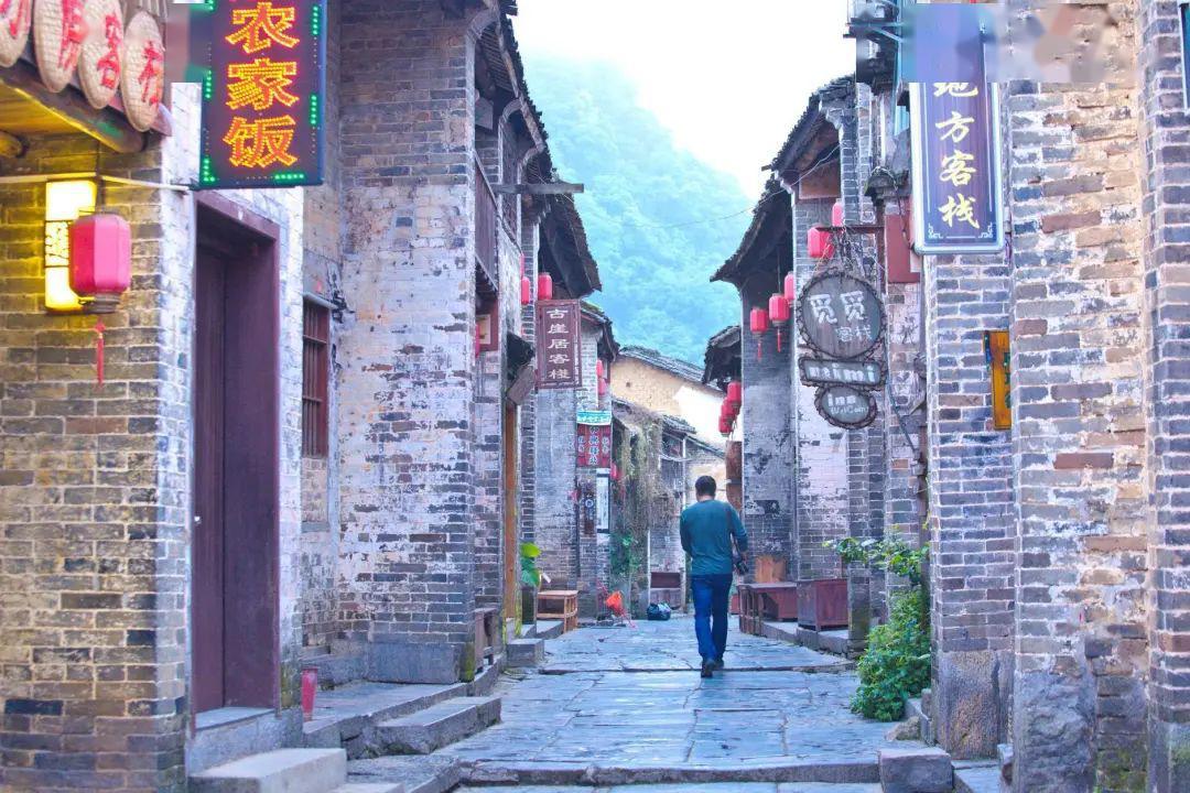 如何评价张佳玮的文风？游戏画面